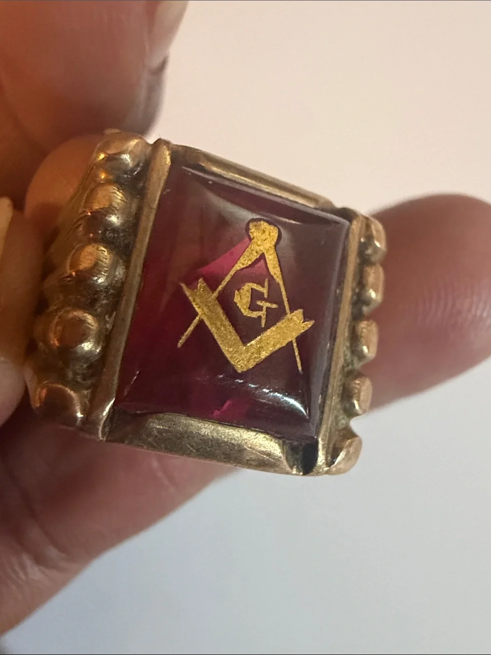Vintage 10K Gold Freemason Masonic Ring Red Stone Square & Compass Size 10